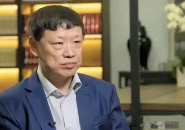 金多多配资 胡锡进剑指董明珠, 批其&quot;海归间谍&quot;背后的认知短板